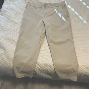 Lululemon 34x28 abc trouser warpstream. Never worn, missed return pants to short